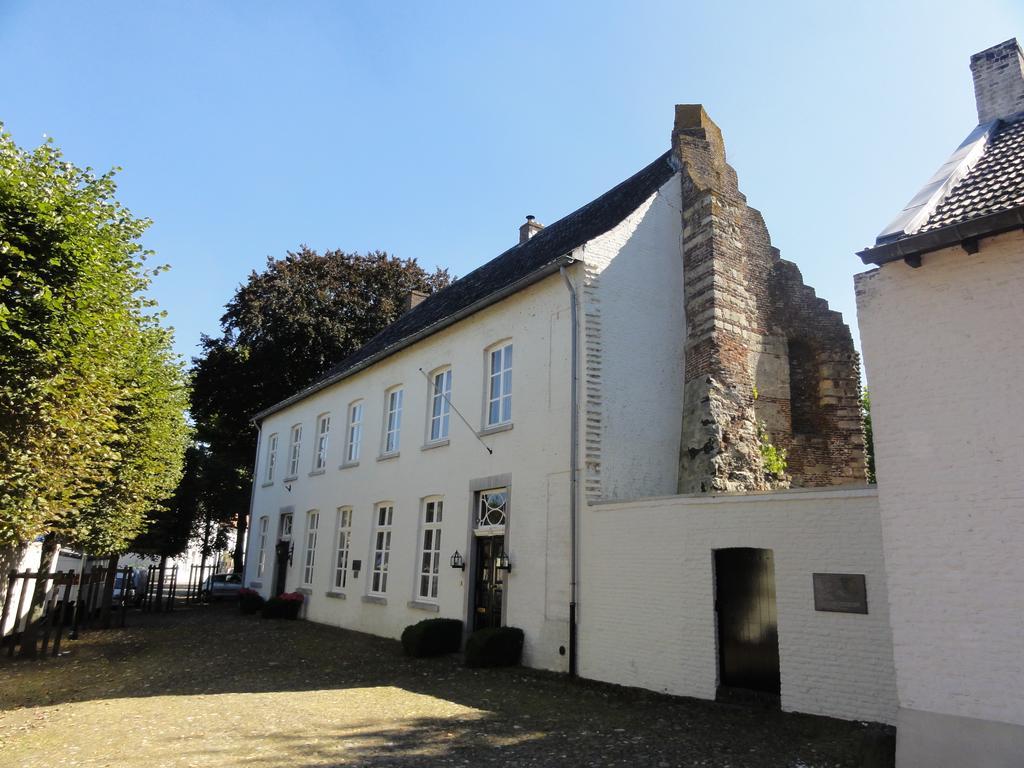 B&B Appartementen Engelenhof Stevensweert Luaran gambar